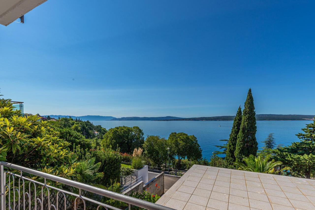 Apartmani Loki Dramalj Exterior foto