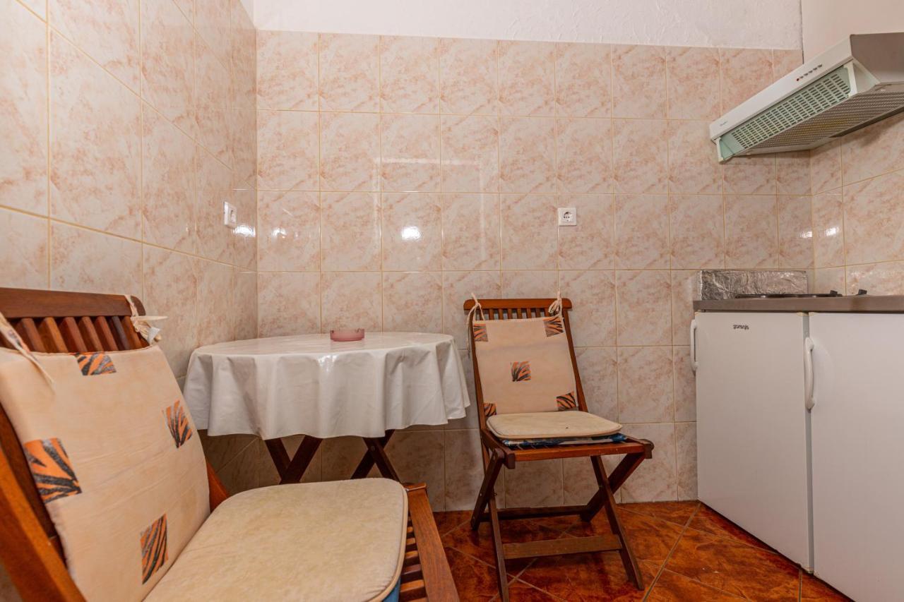 Apartmani Loki Dramalj Exterior foto