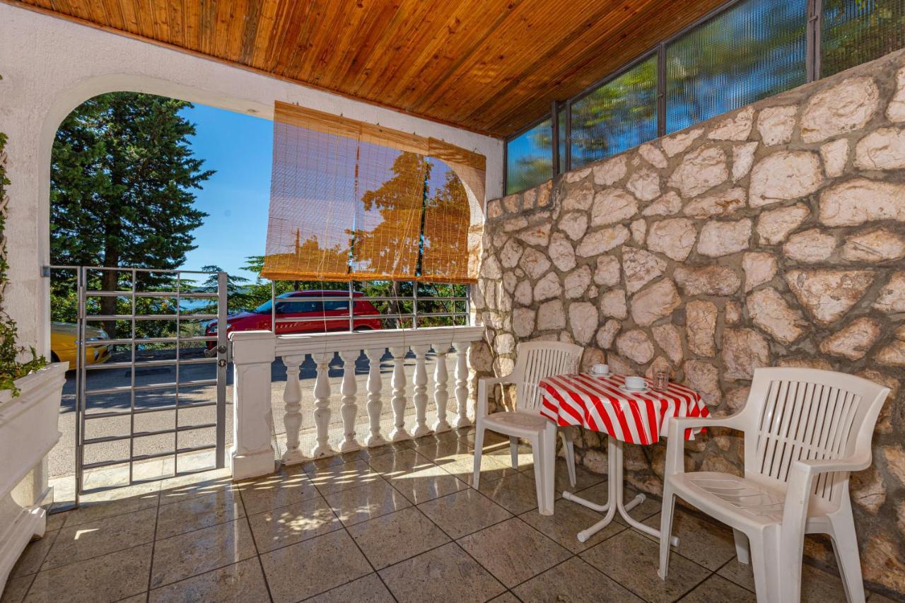 Apartmani Loki Dramalj Exterior foto