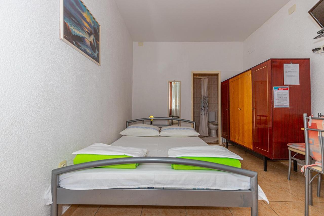 Apartmani Loki Dramalj Exterior foto