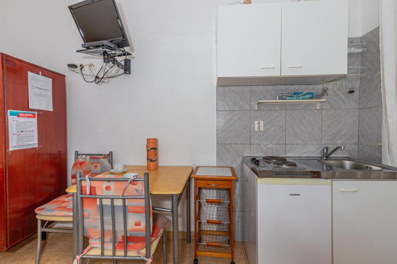 Apartmani Loki Dramalj Exterior foto