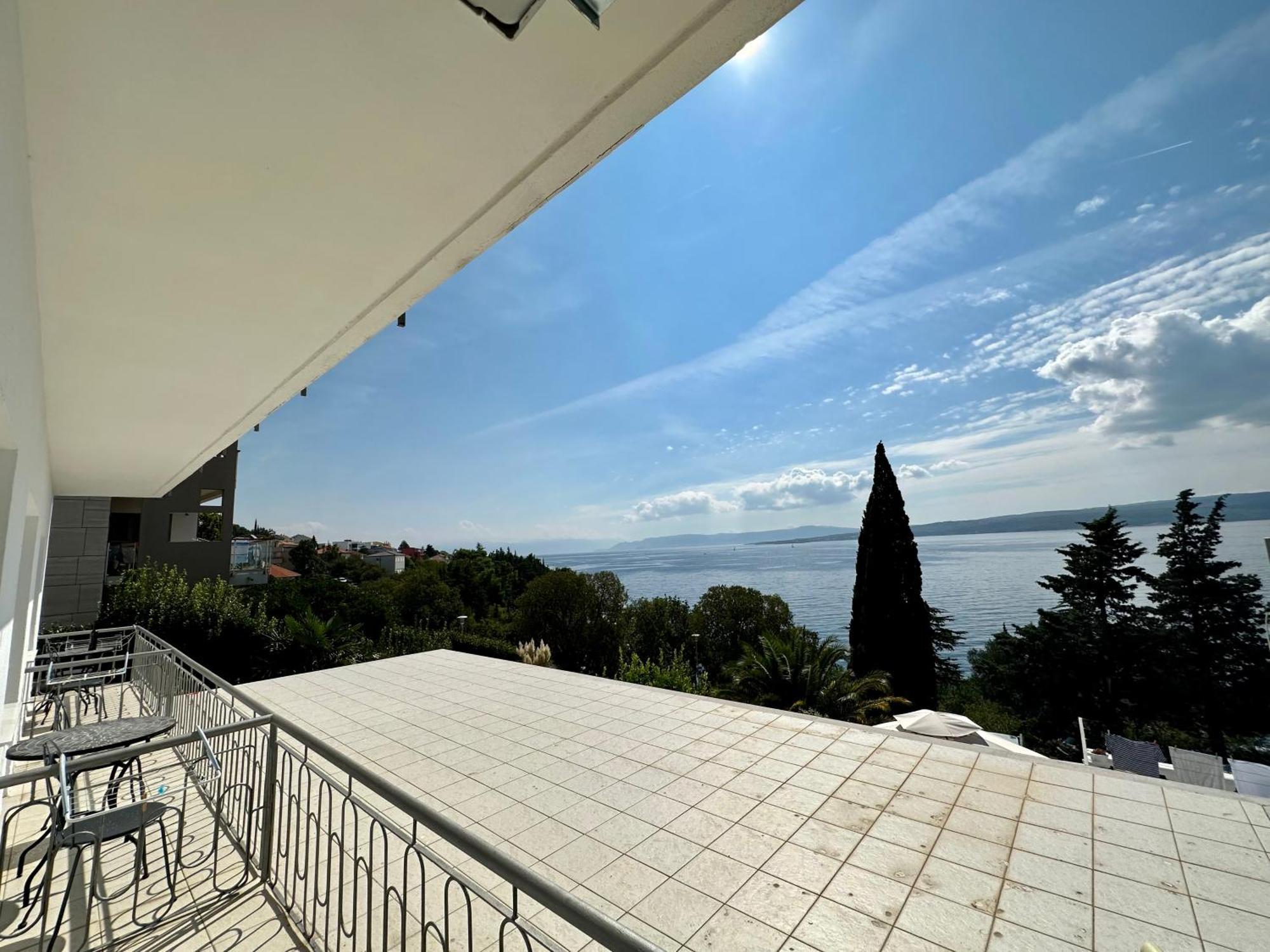Apartmani Loki Dramalj Exterior foto