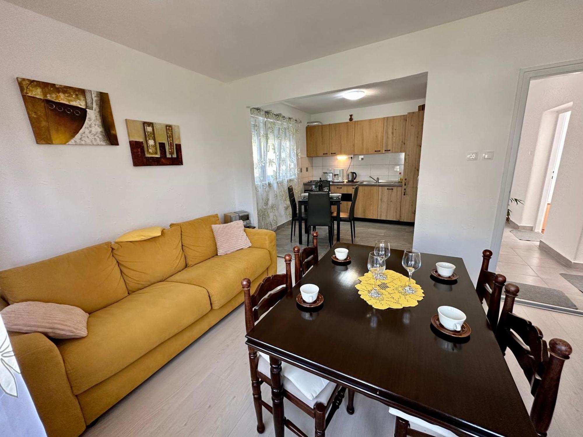 Apartmani Loki Dramalj Exterior foto