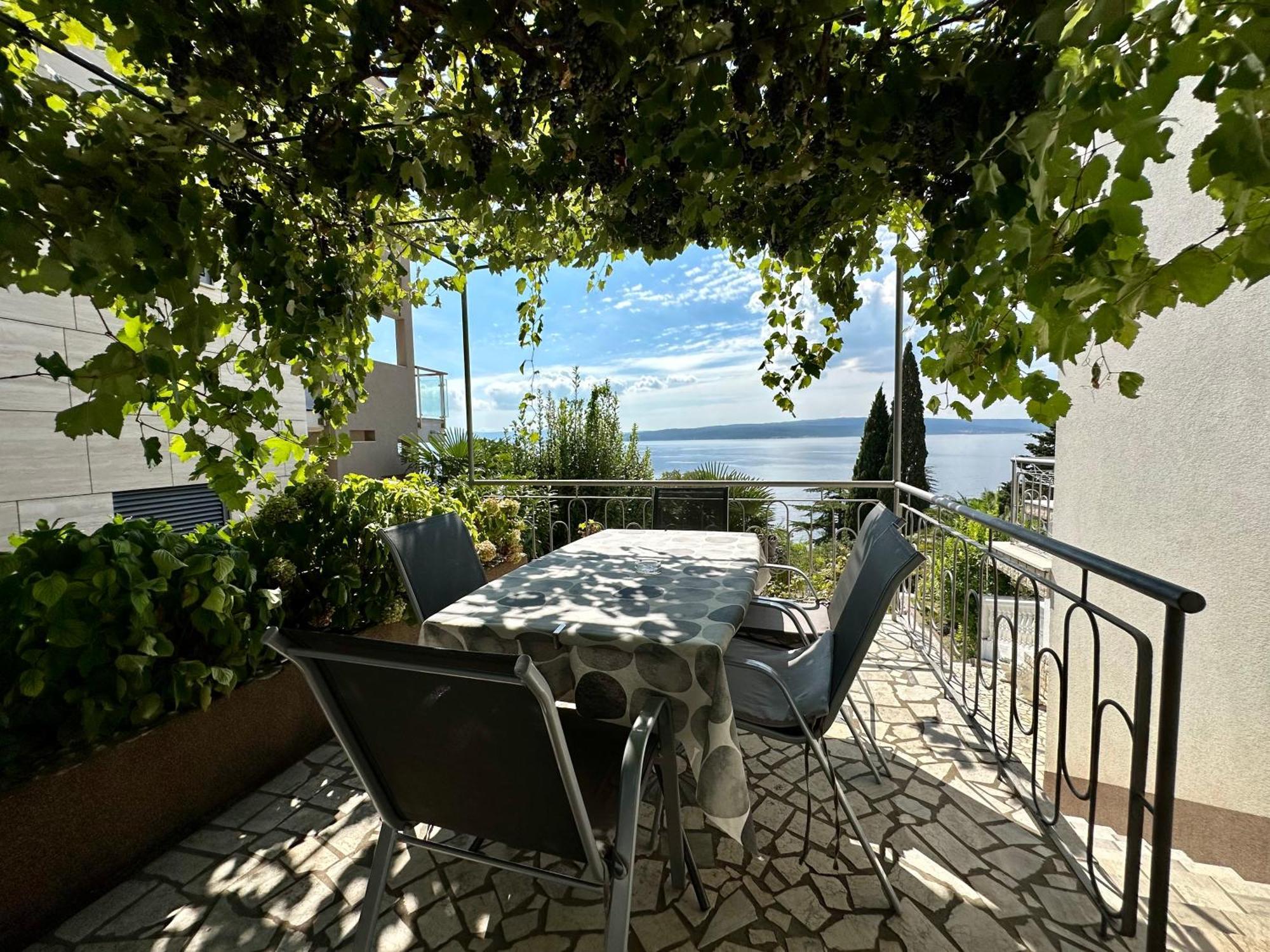 Apartmani Loki Dramalj Exterior foto