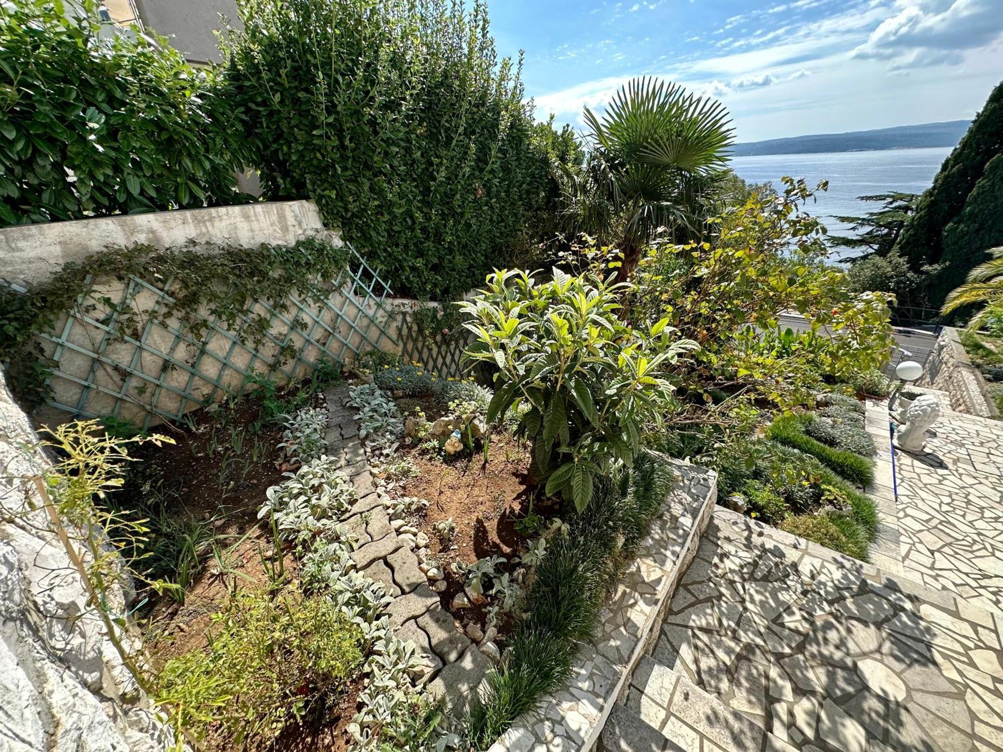 Apartmani Loki Dramalj Exterior foto